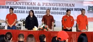 Wawali Wenny Lumentut Lantik DPD LAMI Tomohon Periode 2023 - 2028